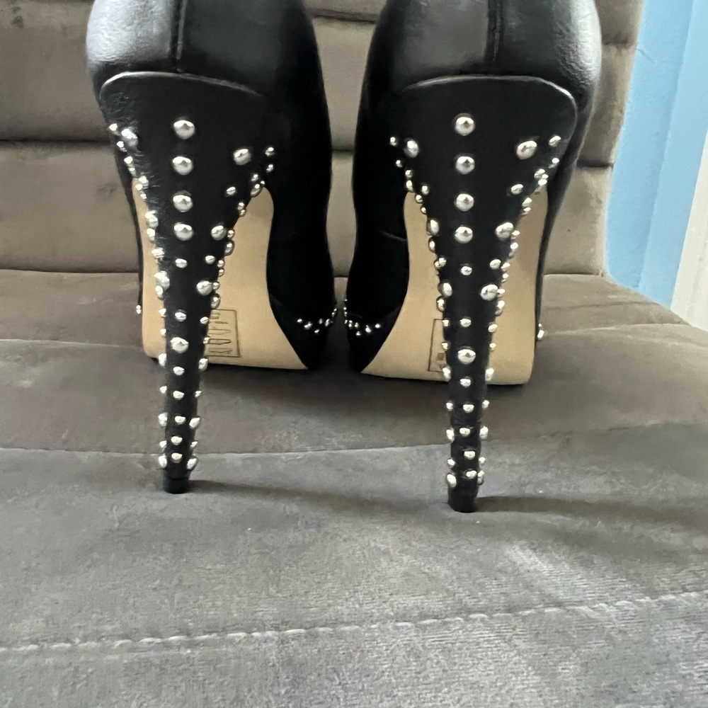 Size 8 platform black with rhinestones Worn once